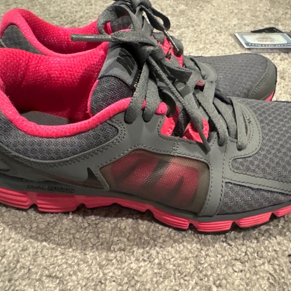 Shoes - Picture 3 of 5